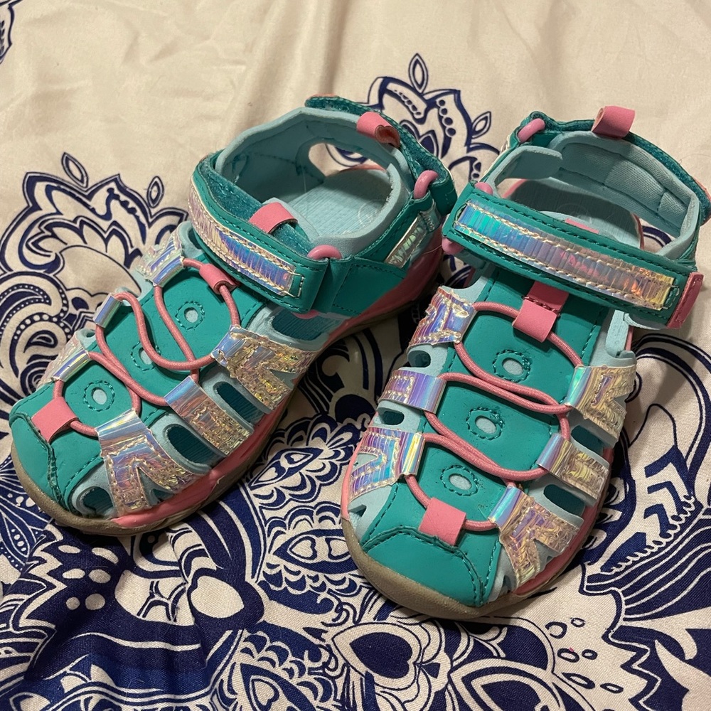 Water shoes
